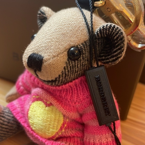 Burberry tartan bear 🐻 keychain purse charm - Picture 3 of 5